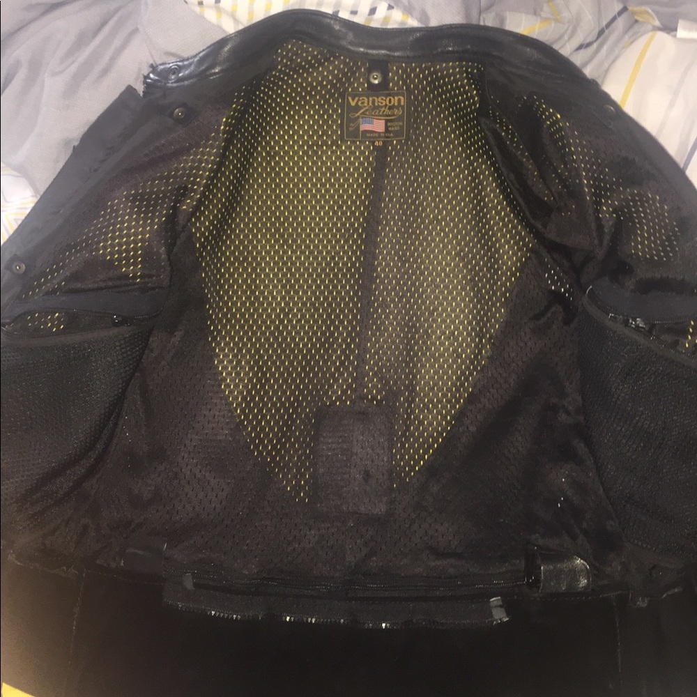 Jacket - Picture 5 of 8