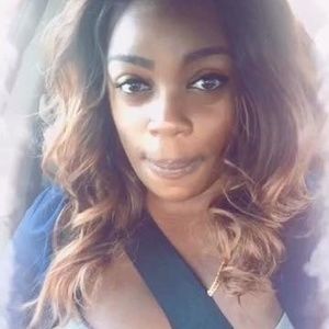 Meet your Posher, Renee