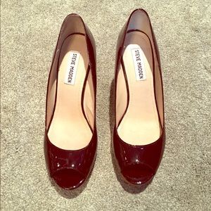 Steve Madden wine patent wedge size 7.5