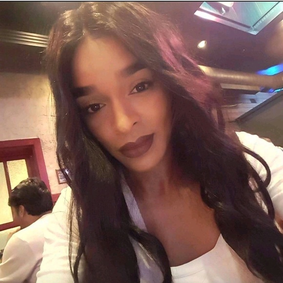 Meet your Posher, Ashley - Picture 1 of 1