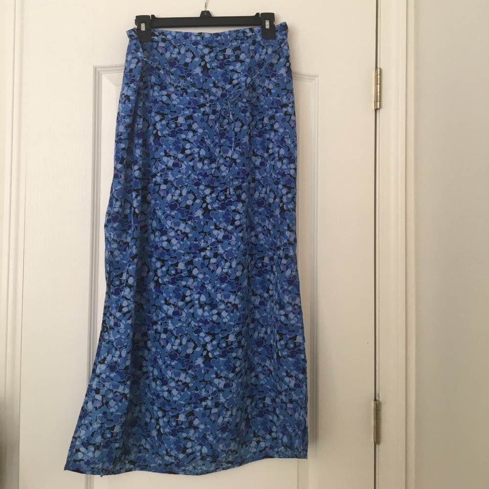 ❌14/16 Venezia Jeans Clothing Co. Long Skirt