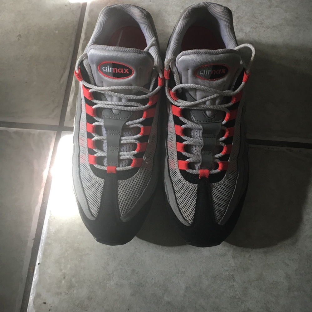 Nike air max 95 classics fir the known sneakerhead