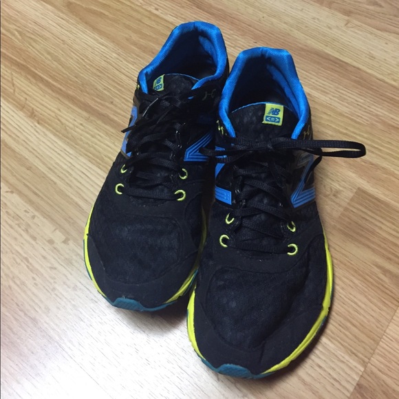 New Balance Shoes - Women's sz 9