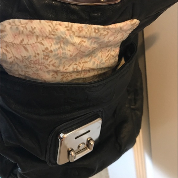 Women's gently worn Marc by Marc Jacobs bag! - Picture 2 of 8