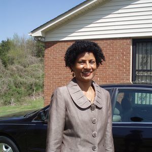 Meet your Posher, Yvonne