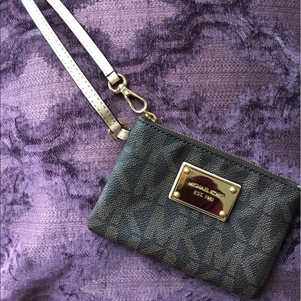 Michael Kors Jet Set Brown Wristlet