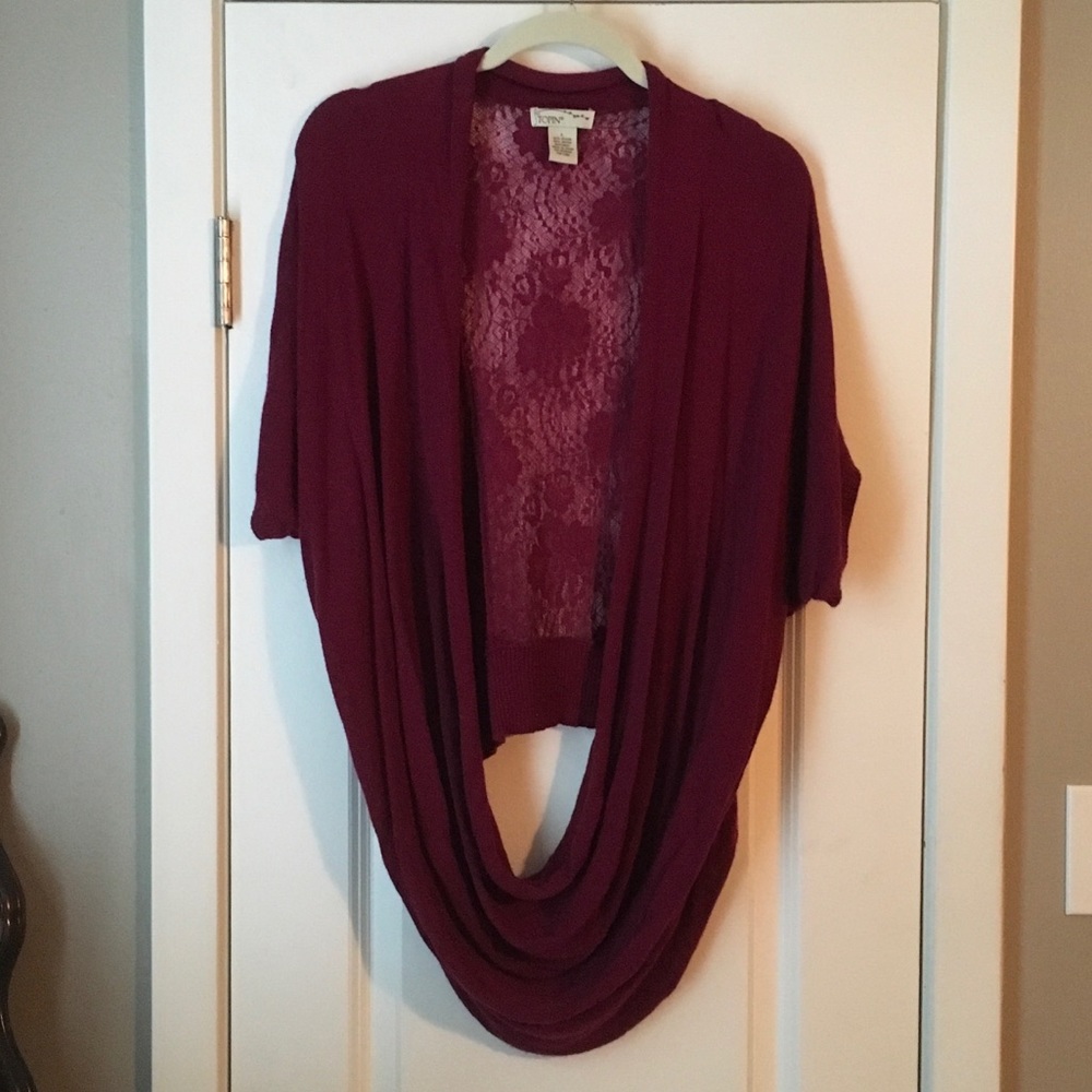 SOFT LACY SHORT SLEEVE SWEATER