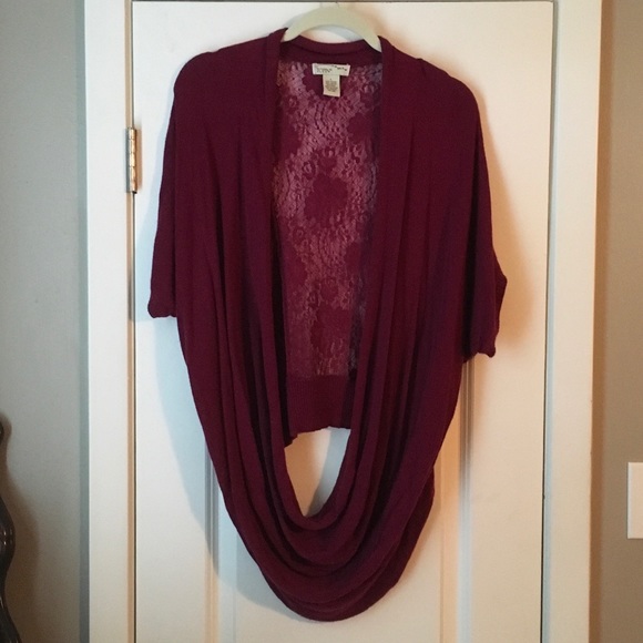 SOFT LACY SHORT SLEEVE SWEATER - Picture 1 of 4