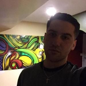 Meet your Posher, Jonathan