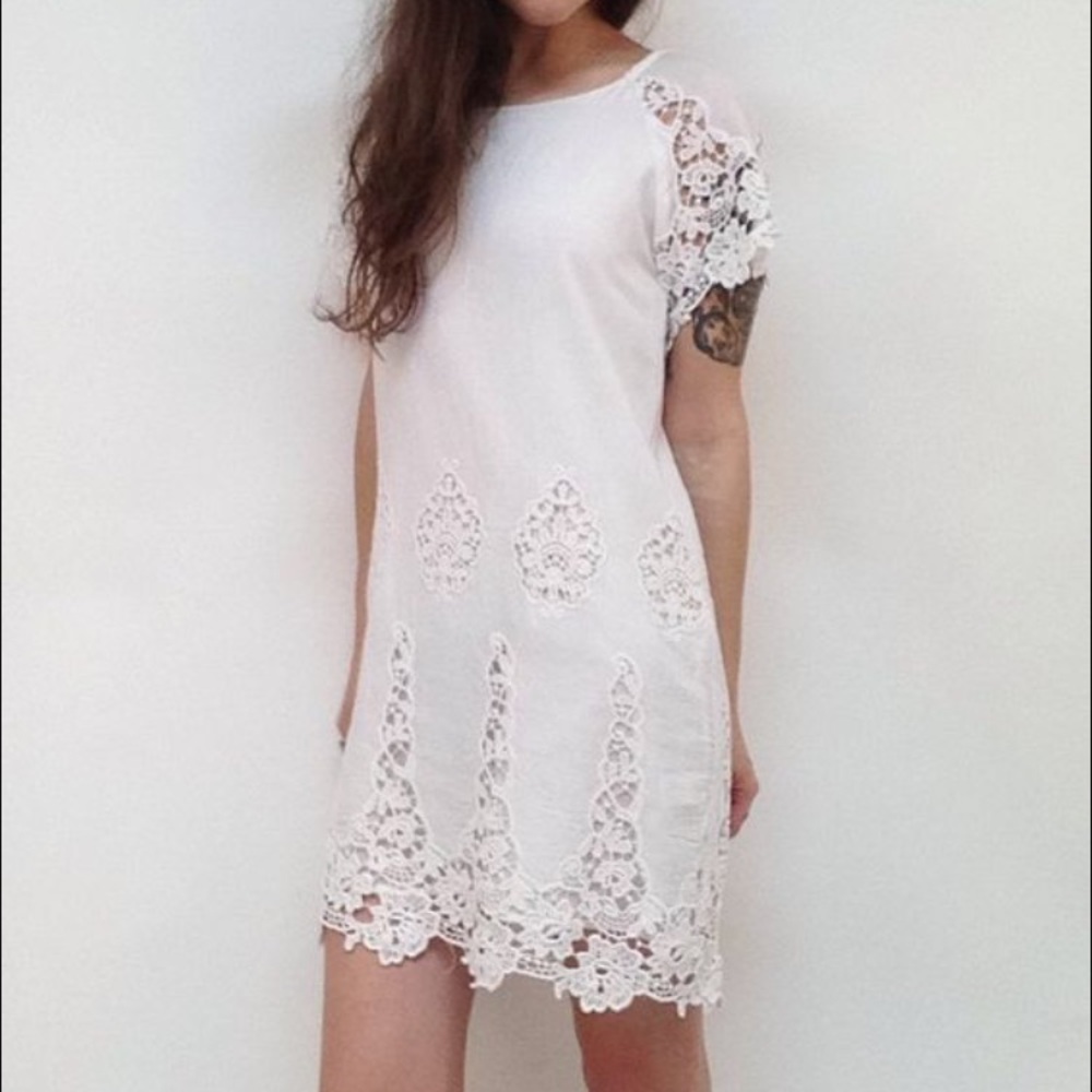 LIV Los Angeles white embroidered dress size XS