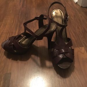 BCBGirls brown leather heels