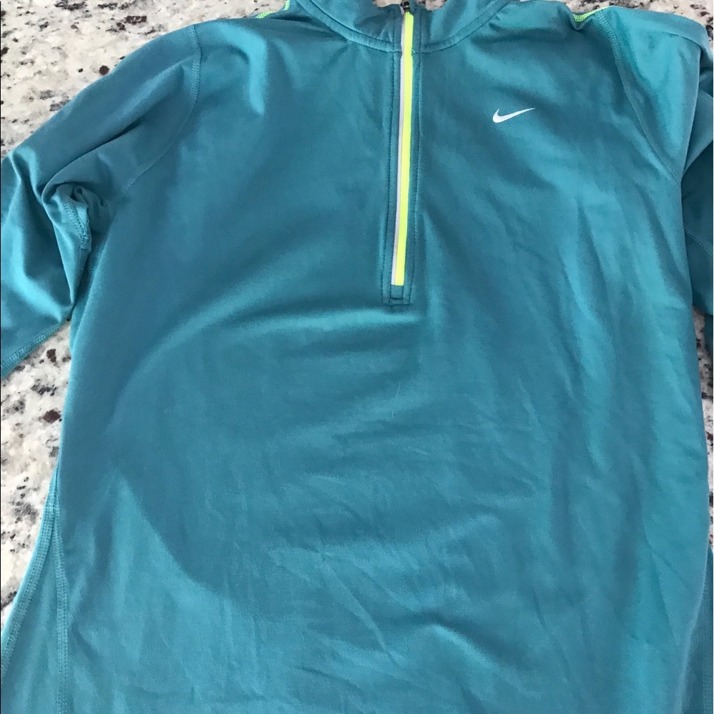 Nike Drifit Pullover