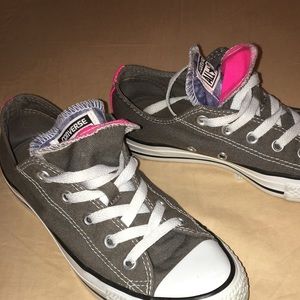 Women's size 6 gray Converse