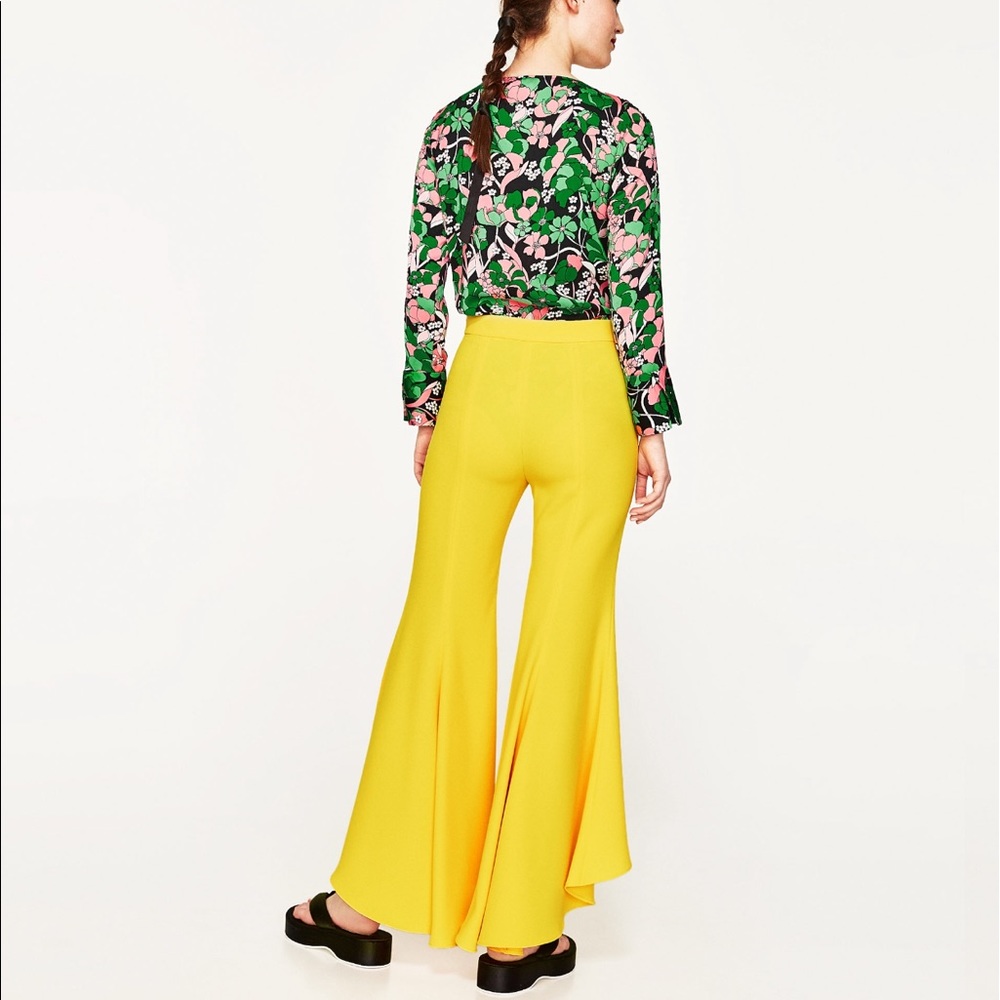 Zara floral bodysuit - Picture 2 of 4