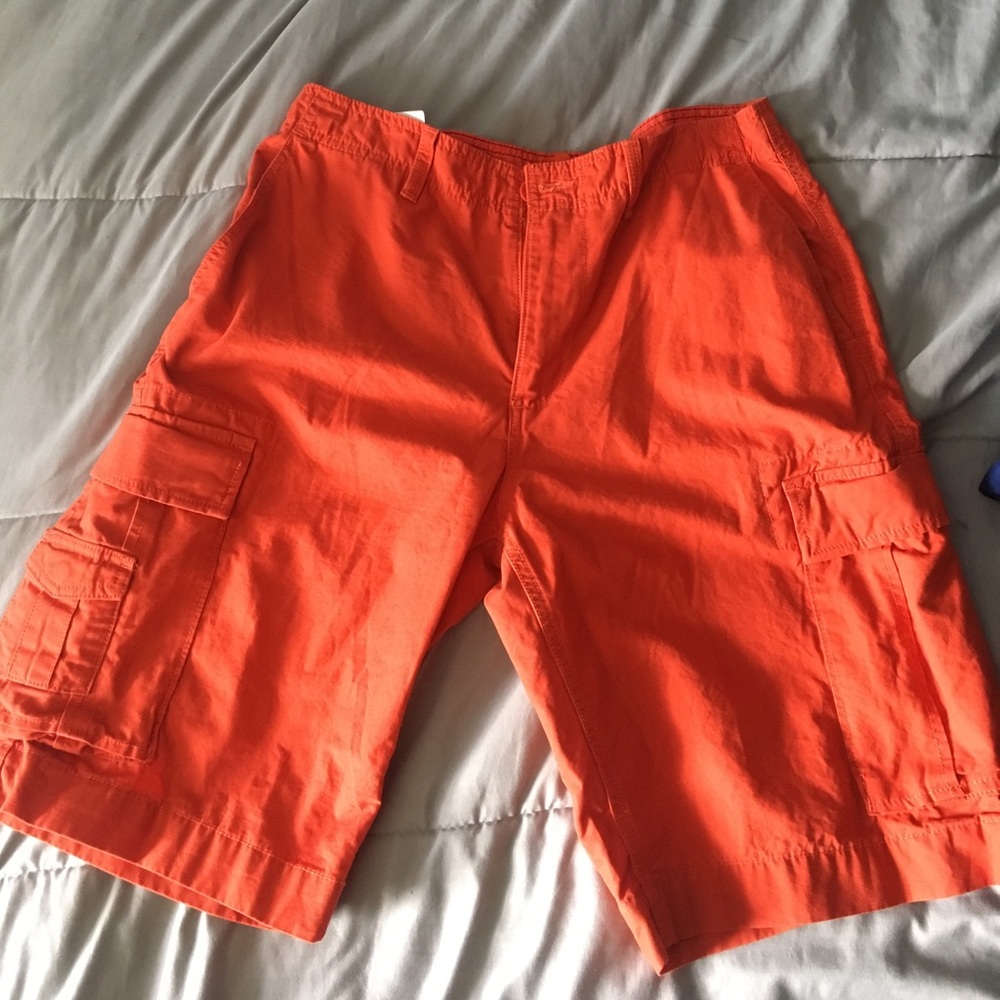 Gap Cargo shorts!