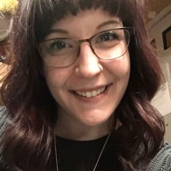 Meet your Posher, Julia - Picture 1 of 1