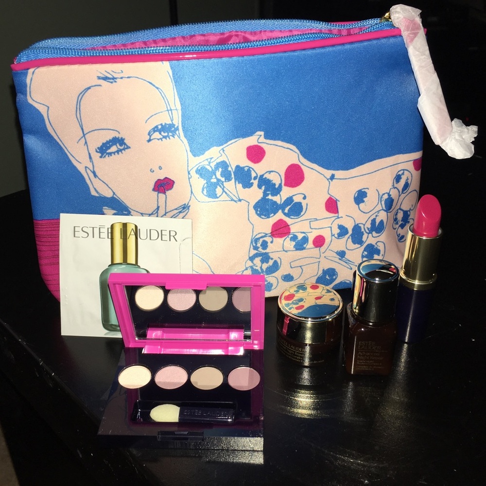Estée Lauder makeup set