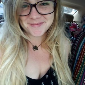 Meet your Posher, Nikki