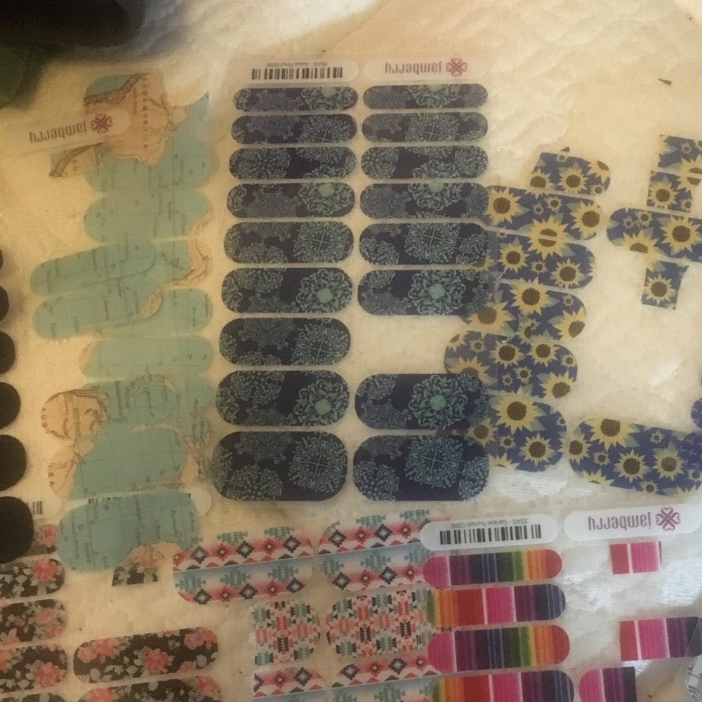 Lot of Jamberry wraps and heater. Lots of bonuses!
