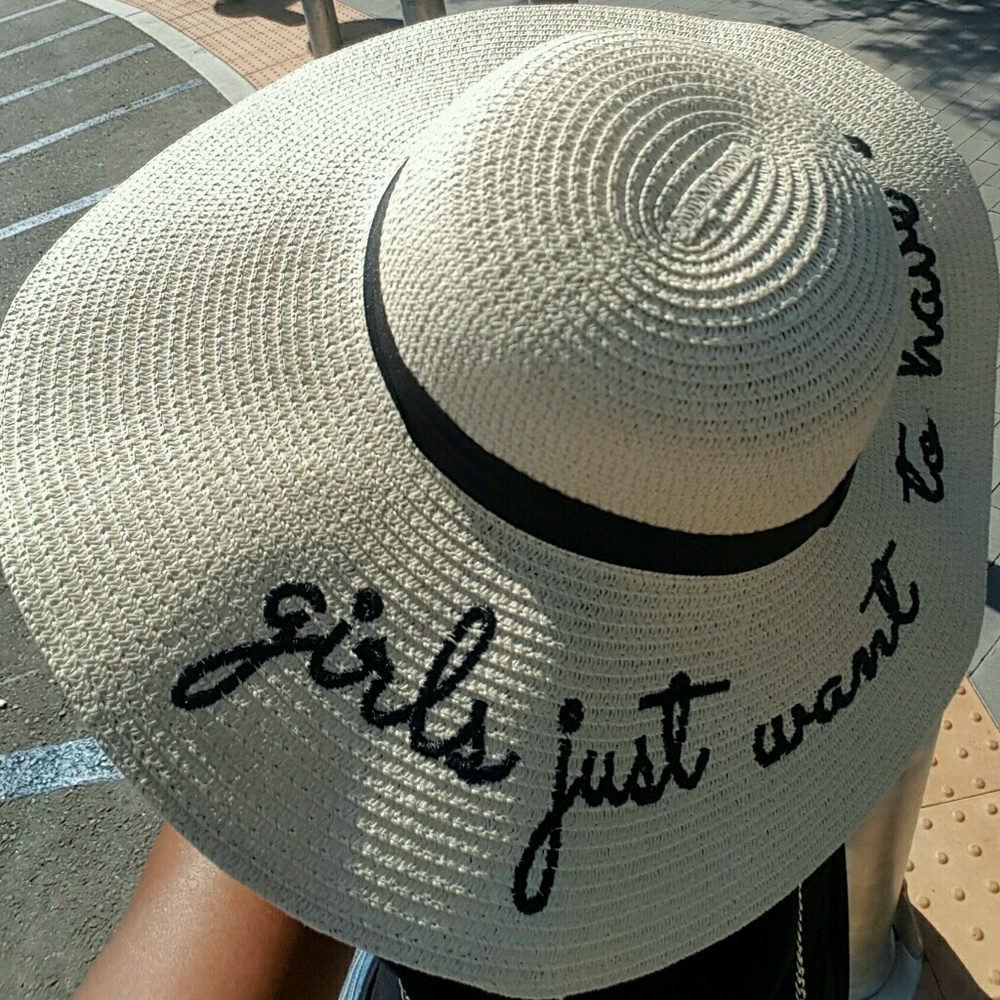 Meet your Posher, Carol