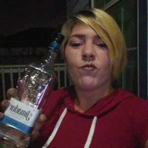 Meet your Posher, Cece