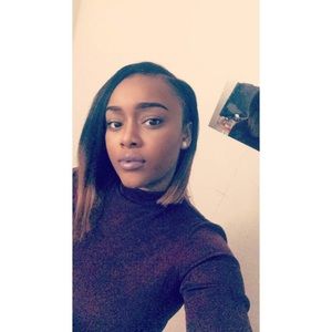 Meet your Posher, Isis