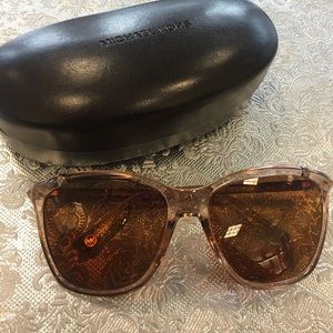 Michael Kors Sunglasses (Beth M2839S)