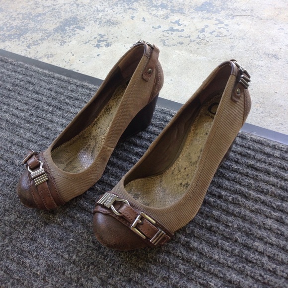 Gianni Bini size 6.5 army green wedge. - Picture 4 of 4