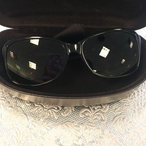 Michael Kors Sunglasses (Claremont M2745S)
