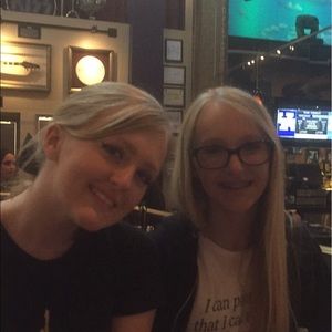 Meet your Posher, Robin