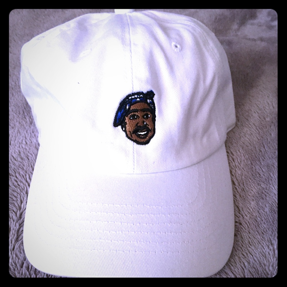 Tupac dad hat