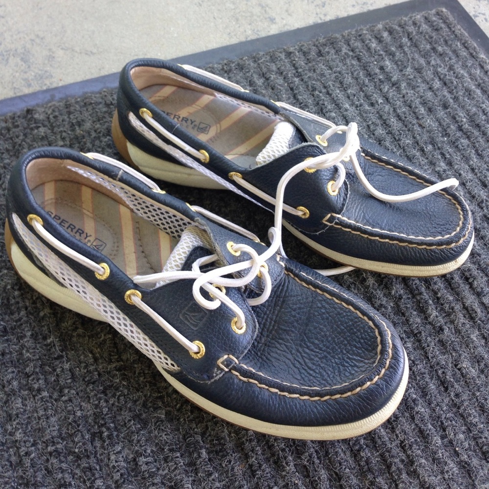 Sperry topsiders