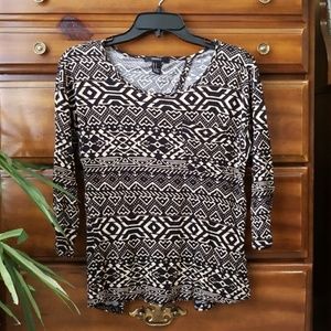 Tribal print 3/4 sleeve top size S