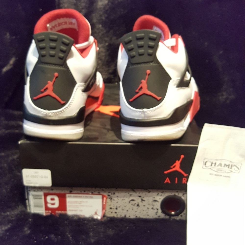 original box,worn light,receipt included.