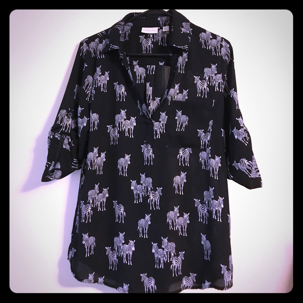 Zebra print NY&Co one pocket popover shirt Small