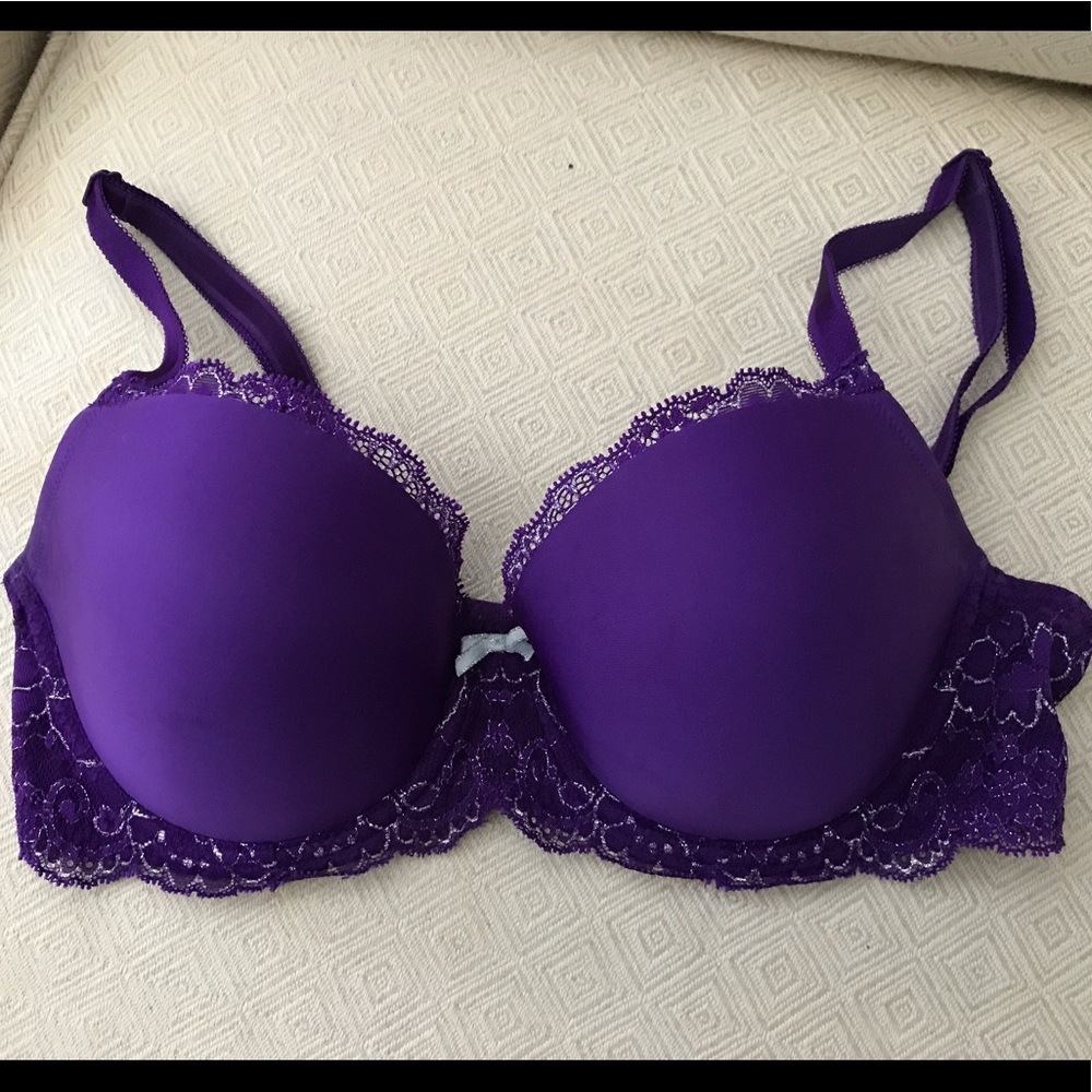 Victoria's Secret Angels Bra (Demi not push up)