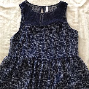 Cute navy tank ✨