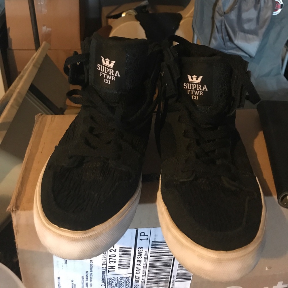 SUPRA high tops