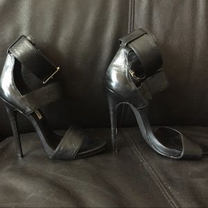Leather Steve Madden heels
