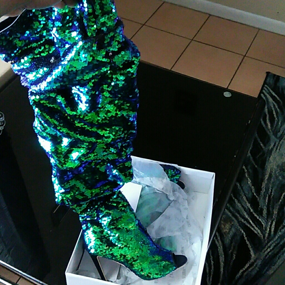 Boots - Picture 2 of 2