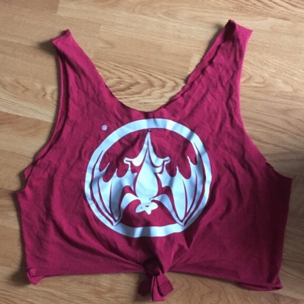Red muscle tee