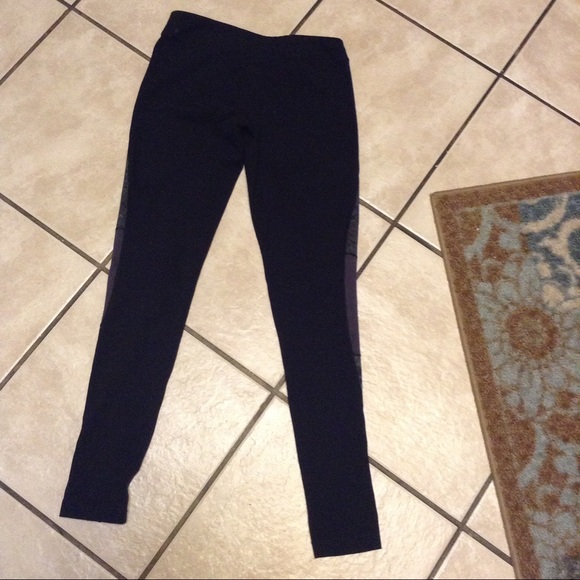 Workout tight - Picture 2 of 2