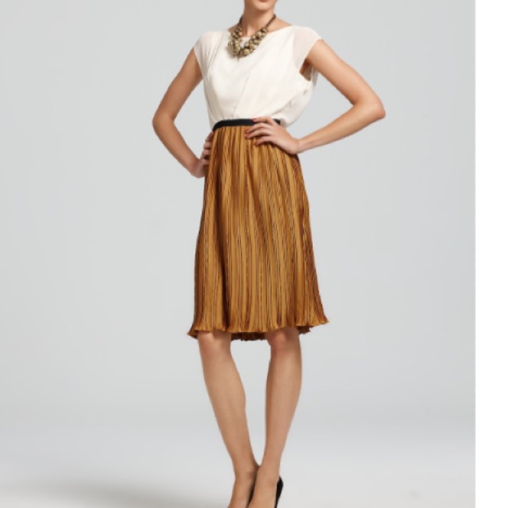 Max and Cleo gorgeous pleated mustard dress