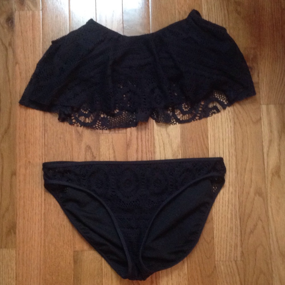 NWOT Kenneth Cole Bikini