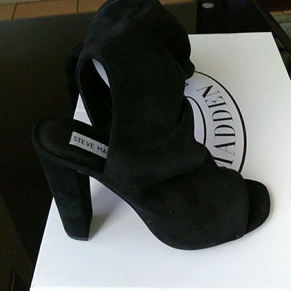 Boots - Picture 2 of 3