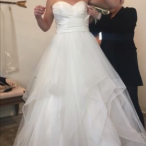 New (unworn) Wtoo Serena wedding dress
