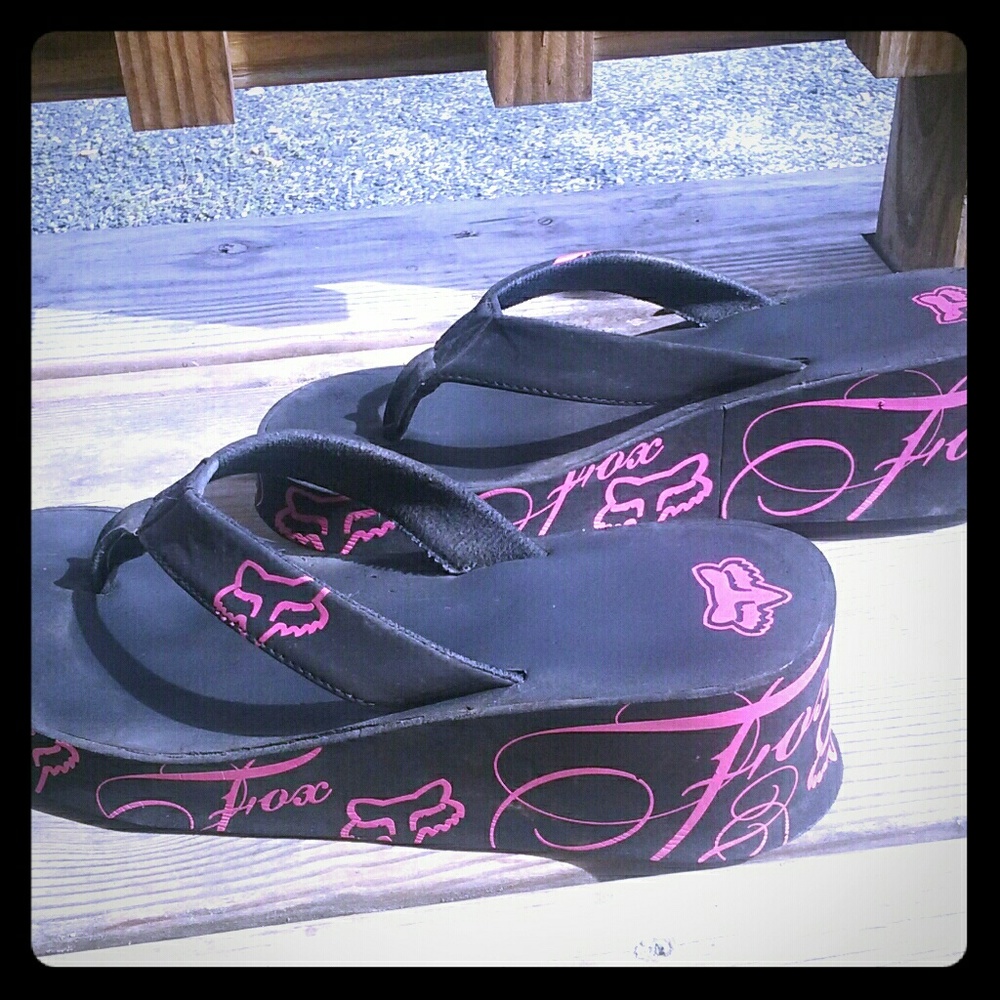 Fox wedge flip flops