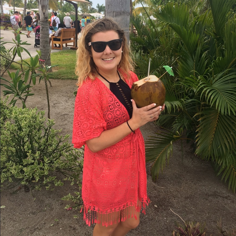 Meet your Posher, Elizabeth