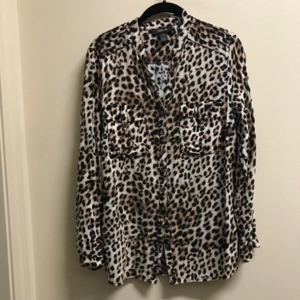 ☕️Leopard Button-Up Shirt