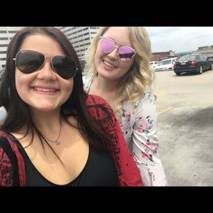 Meet your Posher, Meredith